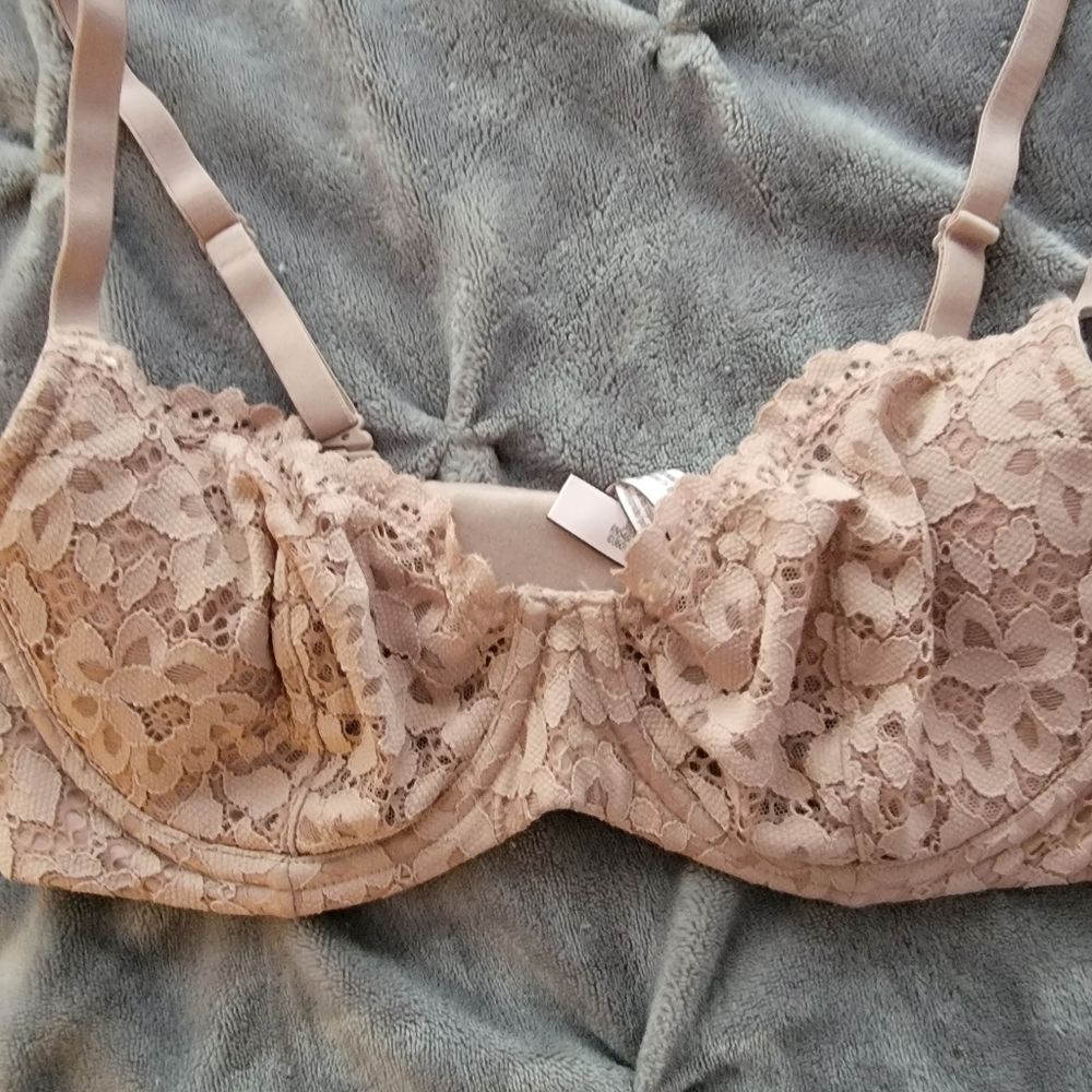 VS BLUSH BRA